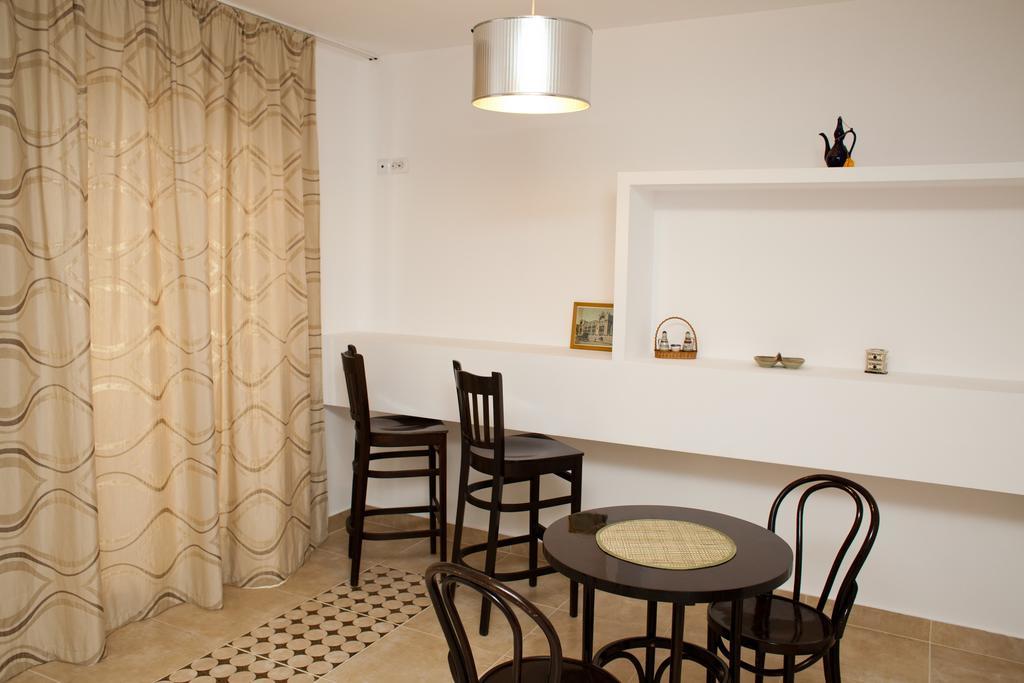 Hotel Belleville Iasi Room photo